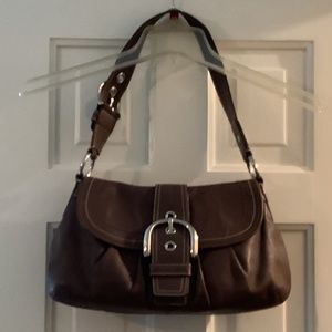 COACH SOHO PLEATED LEATHER BUCKLE FLAP F15204